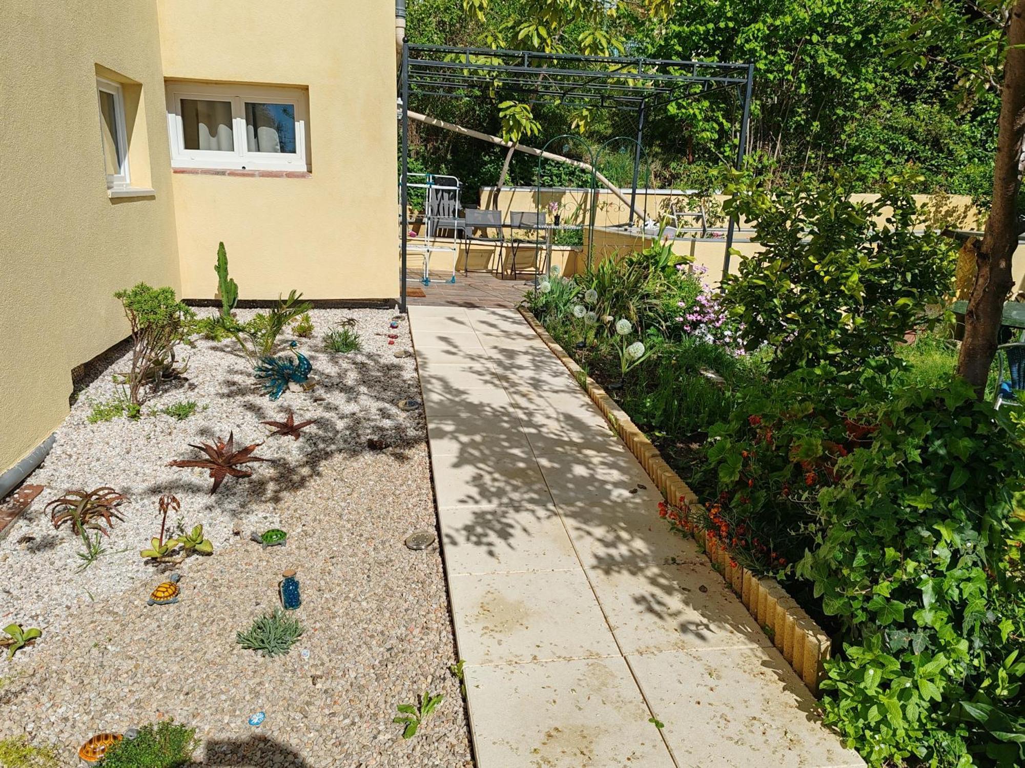 Appartement Aurore En Rez De Jardin Avec Parking Gratuit ว็องส์ ภายนอก รูปภาพ